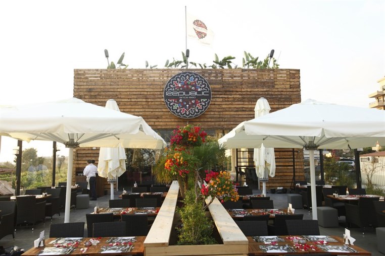 Opening of Republic in Jbeil